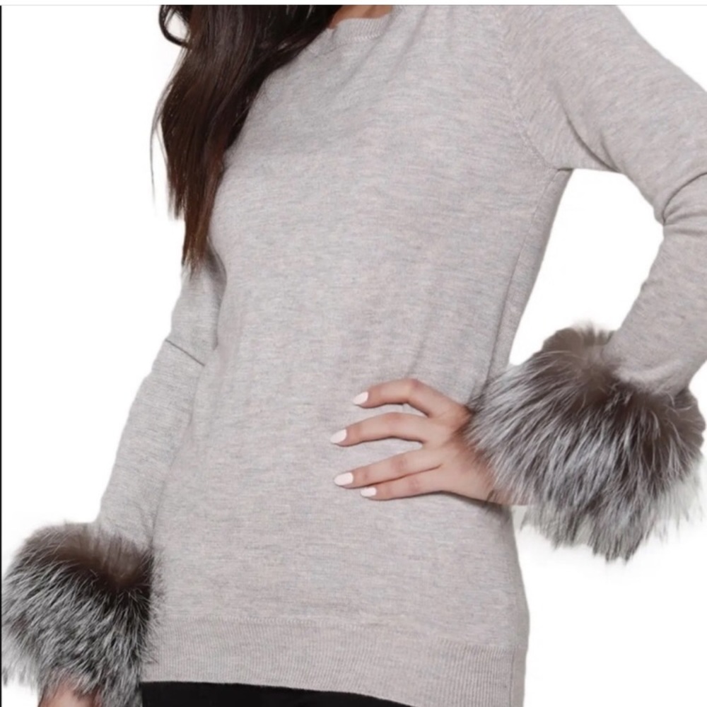 NWT Dolce Cabo Gray Sweater